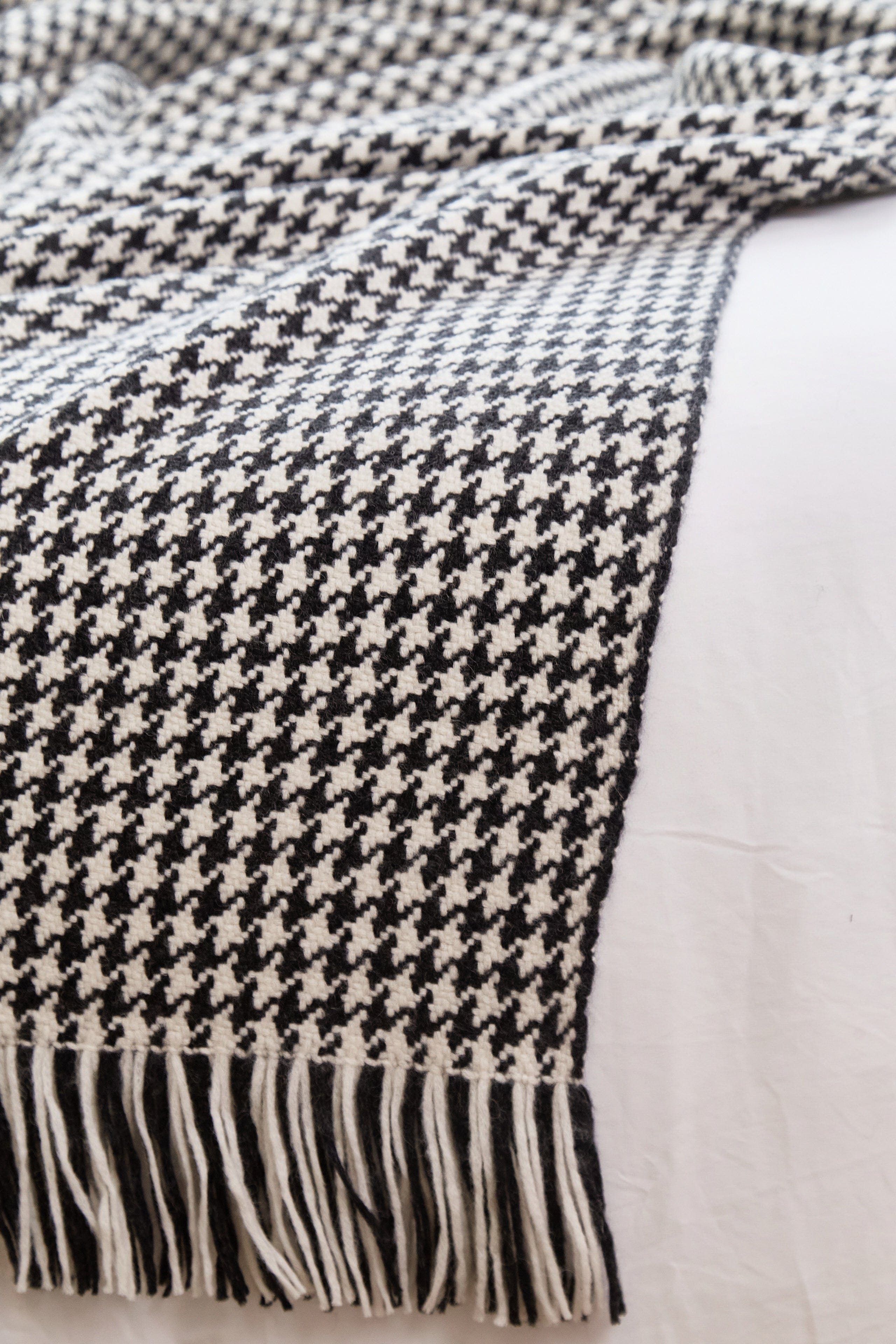 Pied De Poule Alpaca Throw