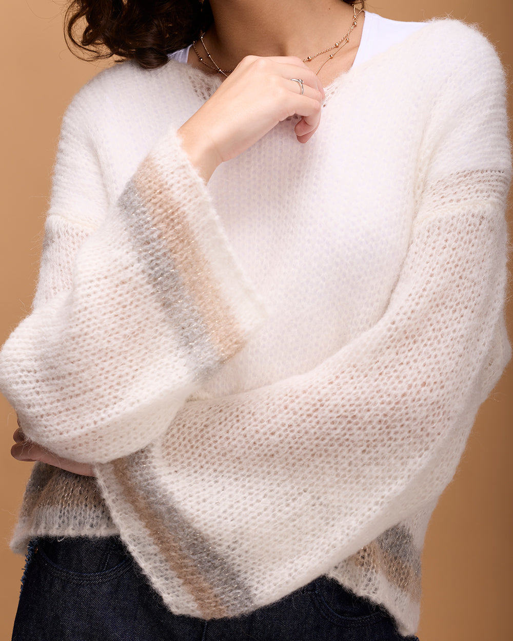 #Color_Ivory